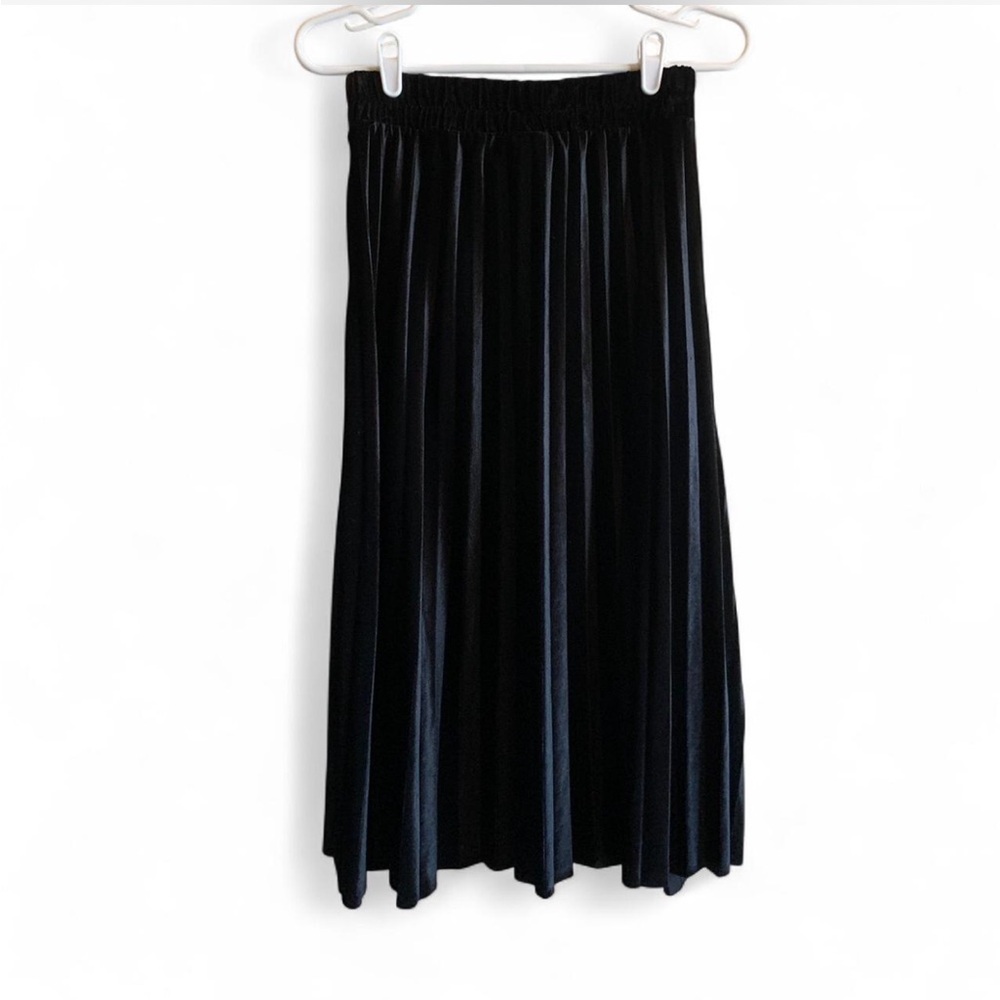 Black Velvet Maxi Skirt!